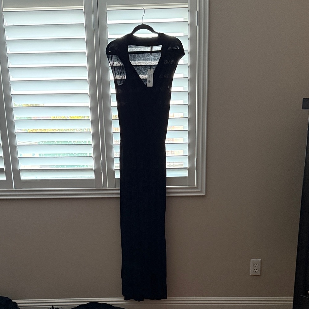 Elegant Black Sleeveless Dress
